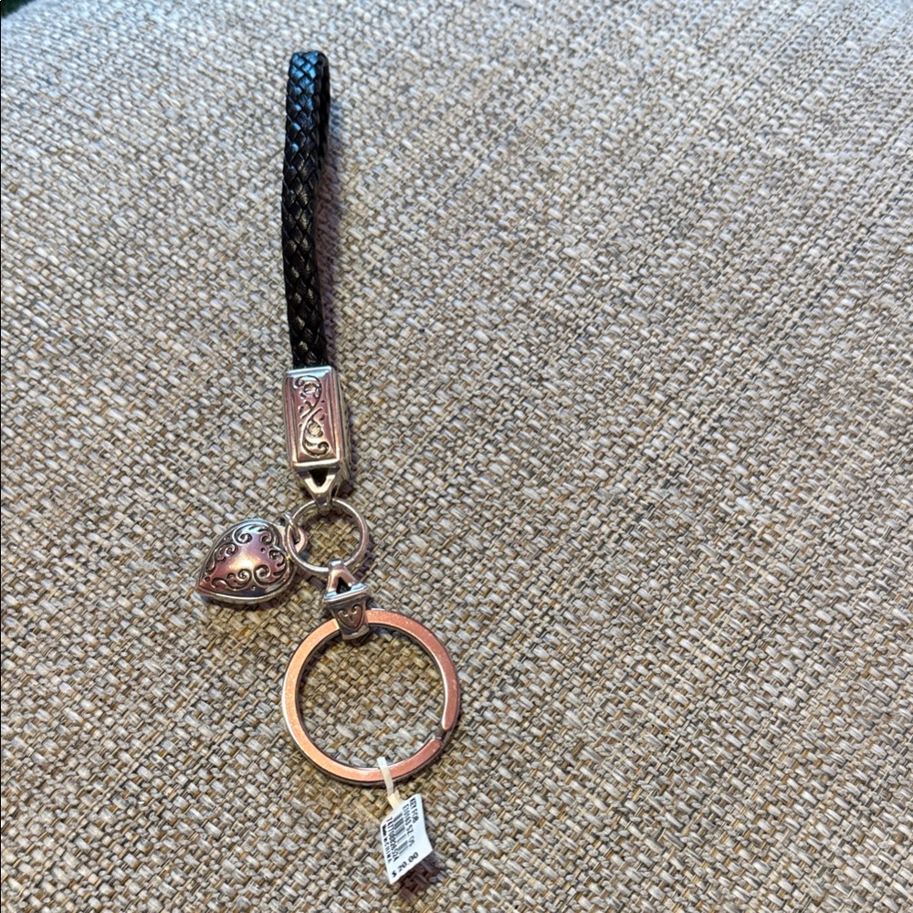 Brighton NWT Elegant Black and Silver Keychain 🚗🏠